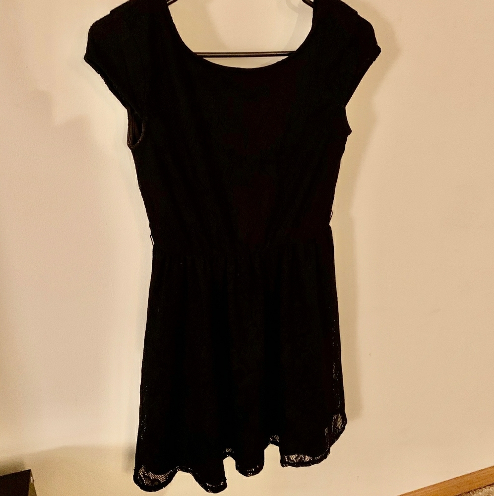 🖤 Mudd Lacy Black Dress - Size Medium